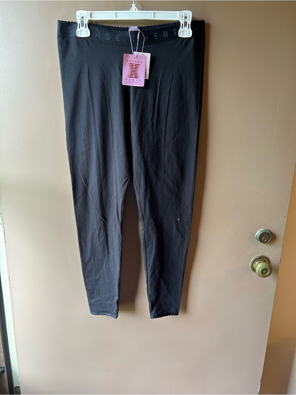 Savage X Fenty Leggings size: L